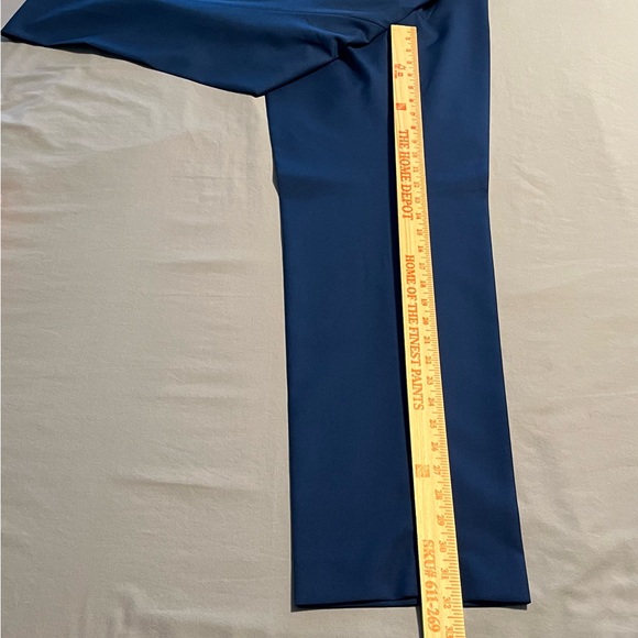 Men’s Micheal Kors Suit - Picture 6 of 13